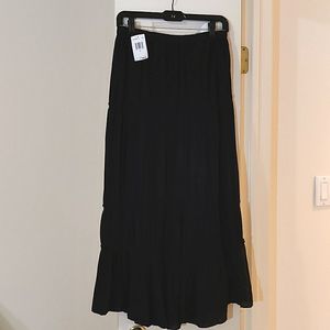 Elizabeth & James ruffle skirt size 6